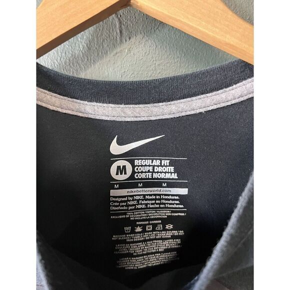 Nike Mens Black Short Sleeve Oregon Ducks Graphic Shirt Size Medium - Picture 3 of 3